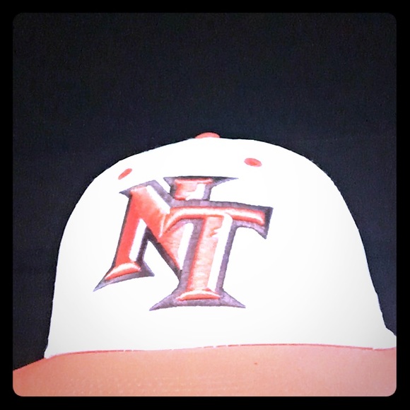 Hat - Picture 1 of 4